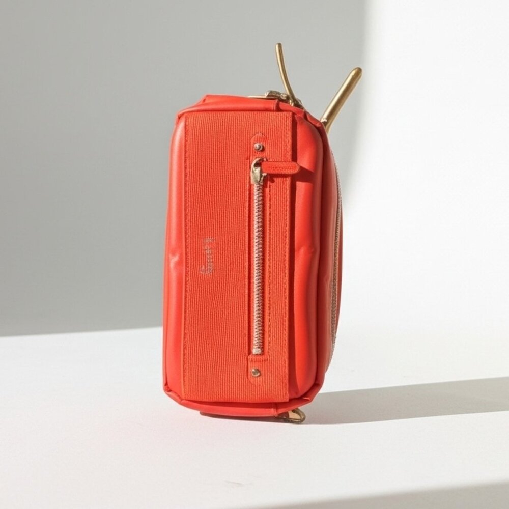 BNWT LIPAULT Plume Avenue Belt Bag in Flash Coral (incl. dustbag)